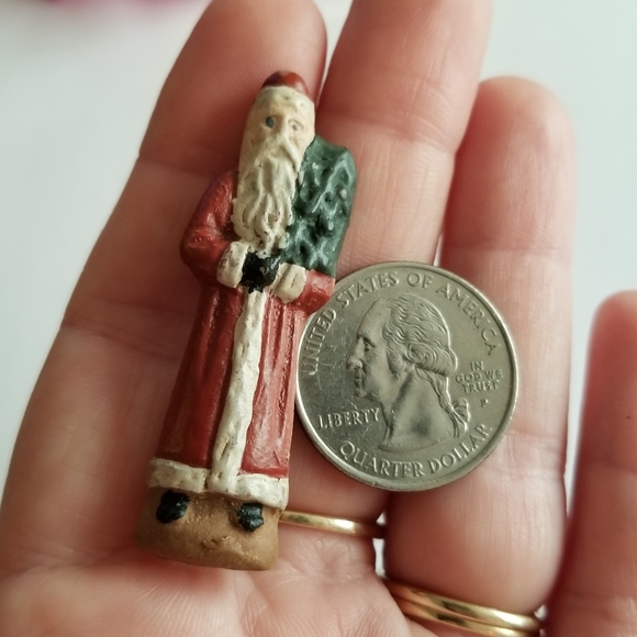 Folk Art Santa brooch pin primitive prim Christmas painted XMas holiday claus - Picture 7 of 8